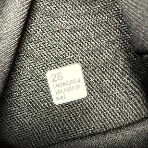 Lululemon Pants Mens 28x28 Black Tech Chino Slim Tapered Casual Golf Travel - Picture 9 of 10